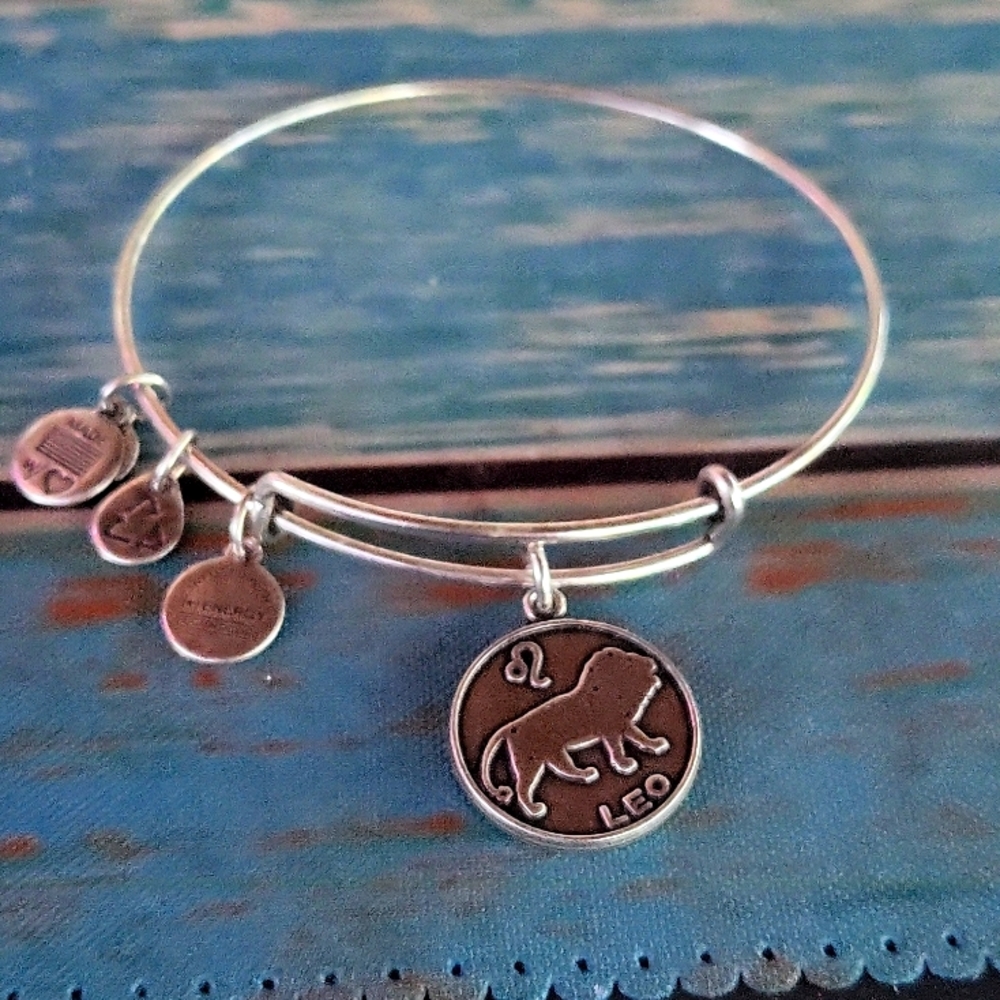 Alex & Ani Leo bracelet